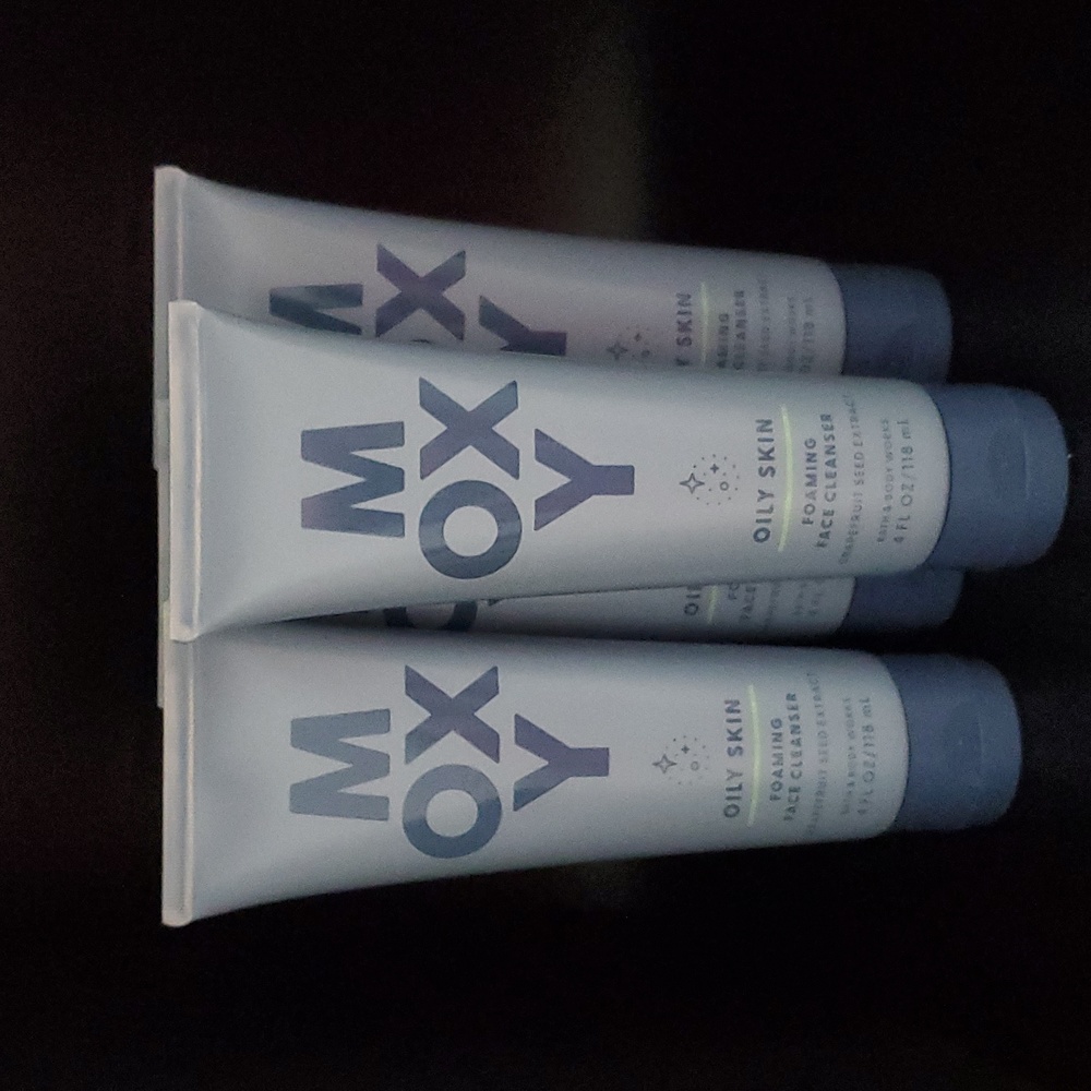 4pc Bath & Body Works Moxy OILY SKIN Foaming Face Cleanser- NEW!!